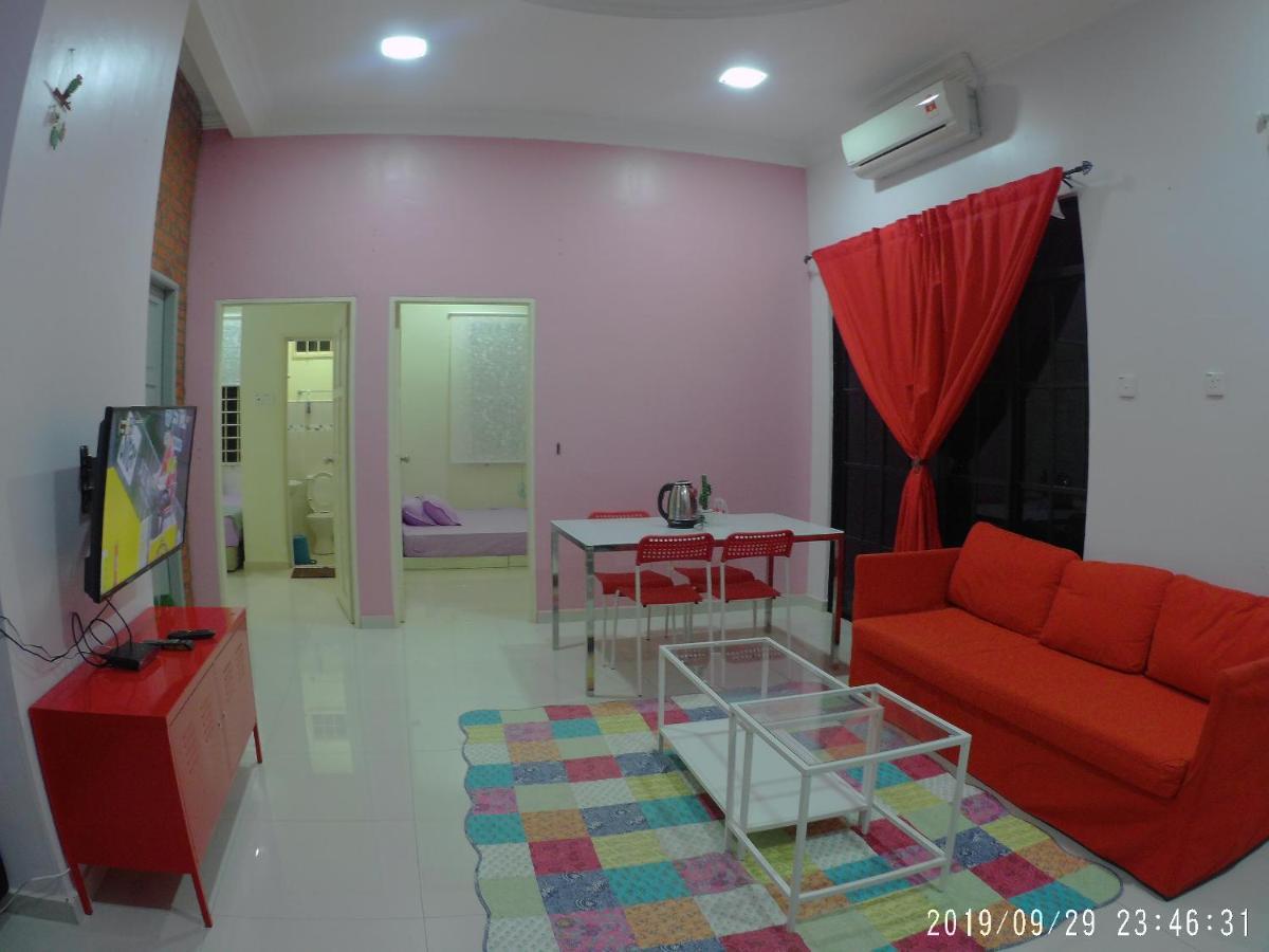 Holiday Homestay Dungun Buitenkant foto