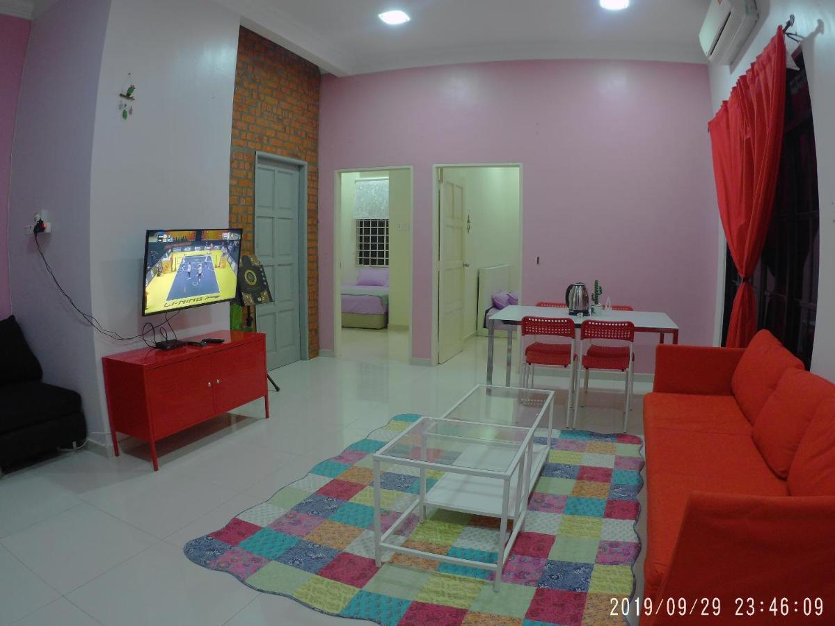 Holiday Homestay Dungun Buitenkant foto